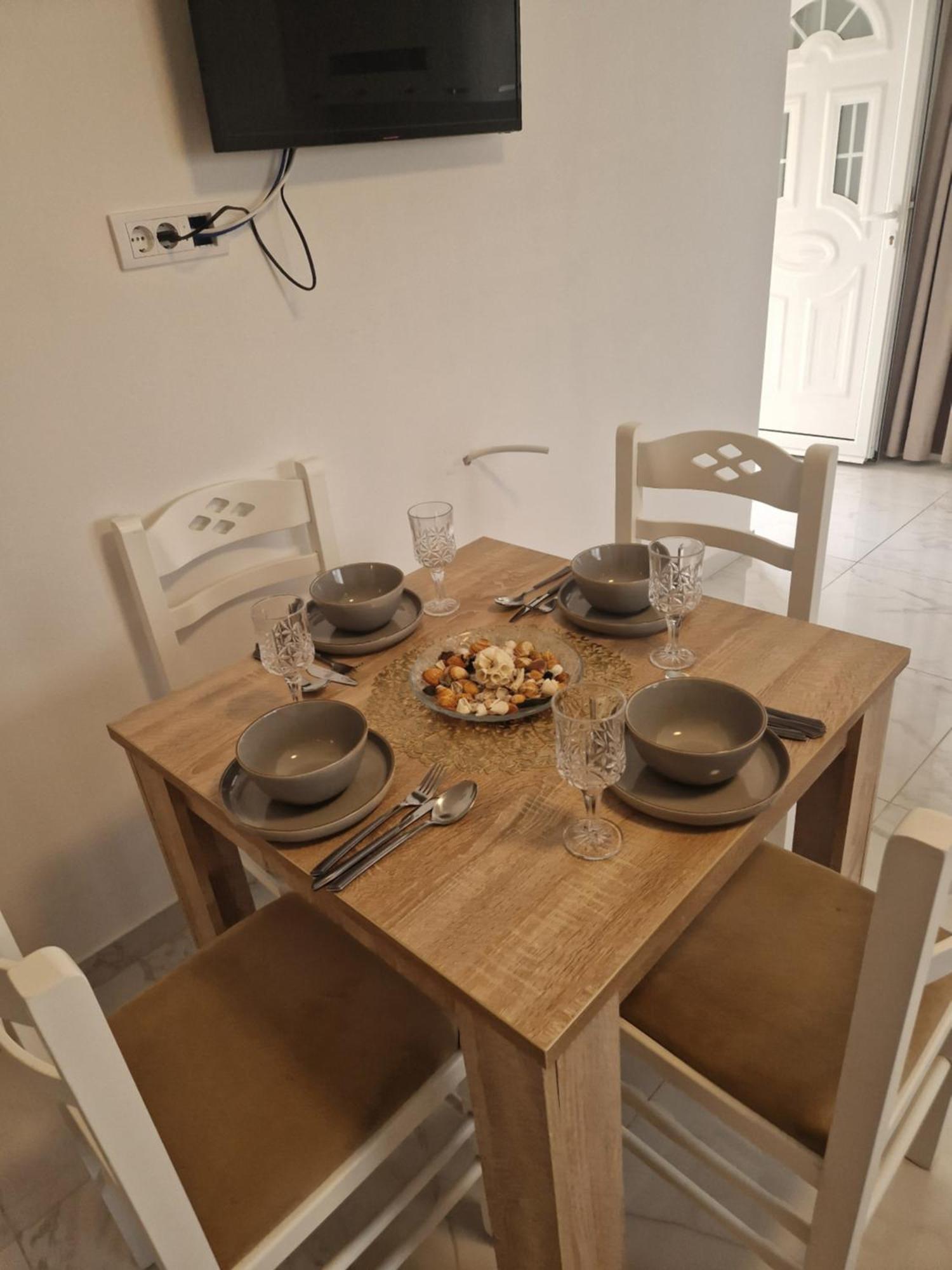 Ivana Apartments Улцин Екстериор снимка