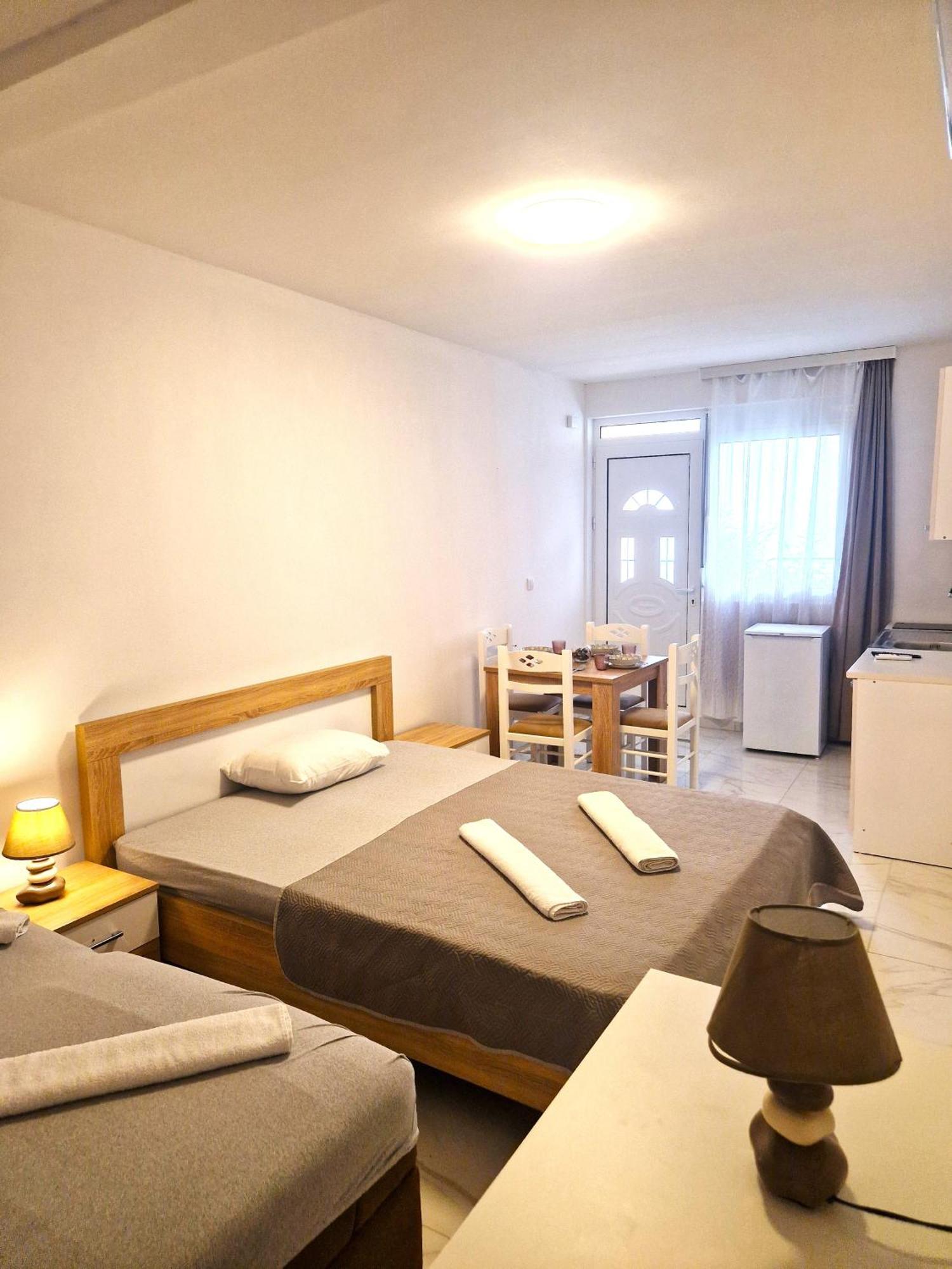 Ivana Apartments Улцин Екстериор снимка