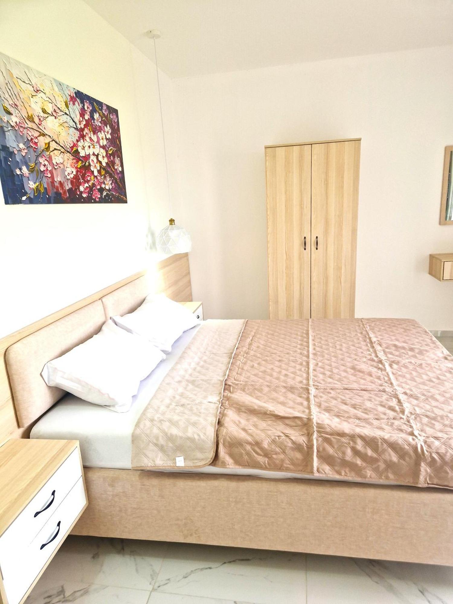 Ivana Apartments Улцин Екстериор снимка