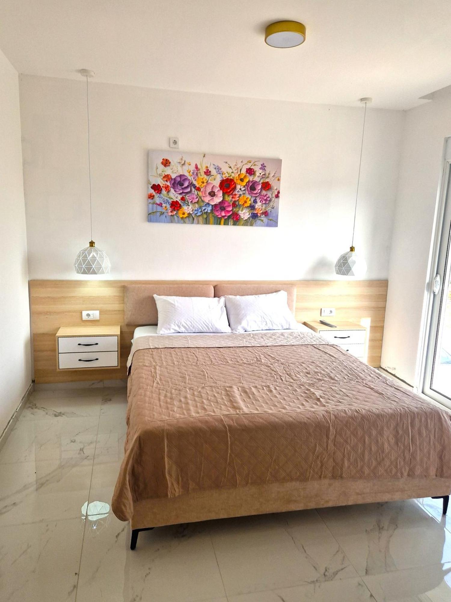 Ivana Apartments Улцин Екстериор снимка