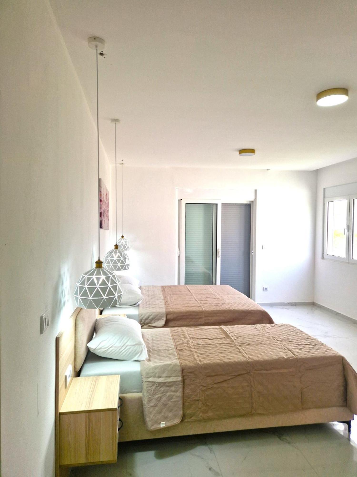 Ivana Apartments Улцин Екстериор снимка